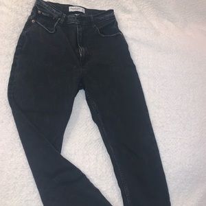 Abercrombie & Fitch Black curve love 90s Ankle Straight Jeans in Vintage Stretch